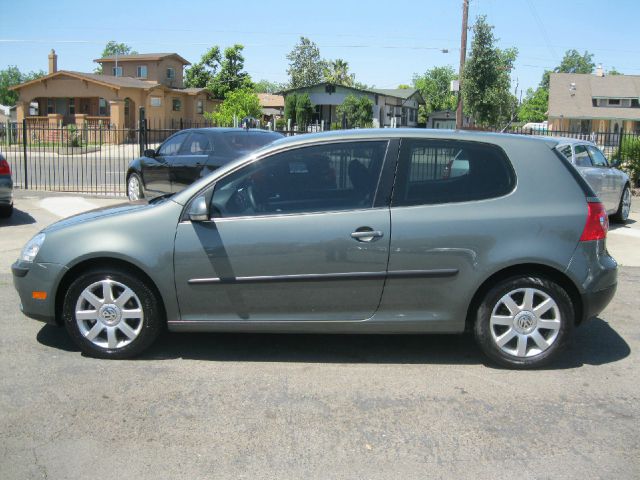 2008 Volkswagen Rabbit L - 82 V8