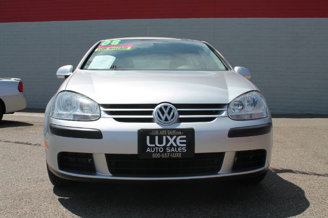 2008 Volkswagen Rabbit L - 82 V8