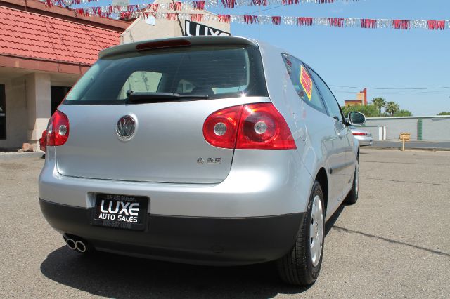 2008 Volkswagen Rabbit L - 82 V8