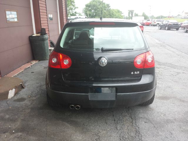 2008 Volkswagen Rabbit L - 82 V8