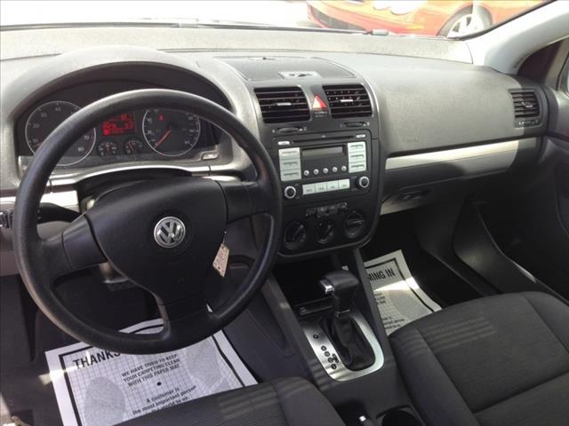 2009 Volkswagen Rabbit 3.2L Quattro 6-speed