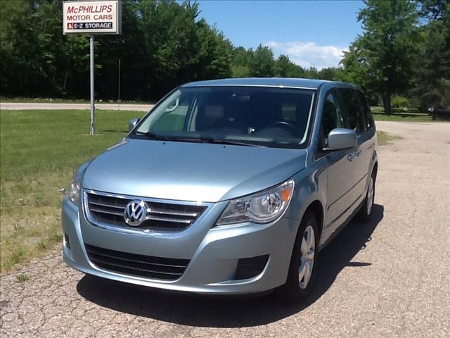 2009 Volkswagen Routan SE