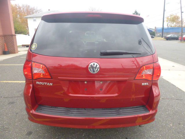 2009 Volkswagen Routan 5XT