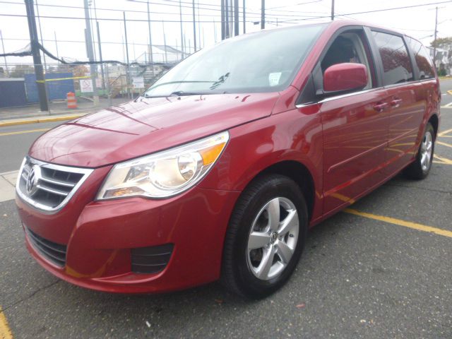 2009 Volkswagen Routan 5XT