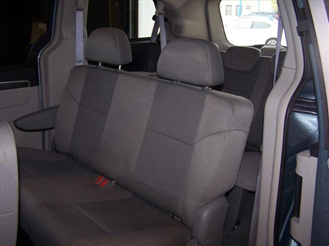 2009 Volkswagen Routan XR