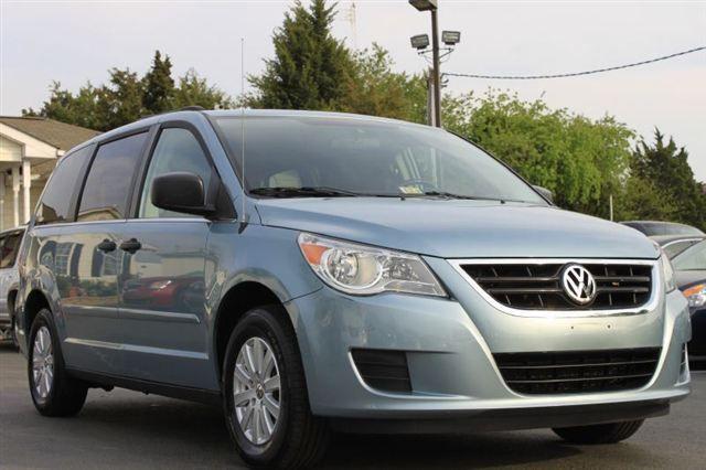 2009 Volkswagen Routan 6-speed Manual, V6 Cylinder, Rea