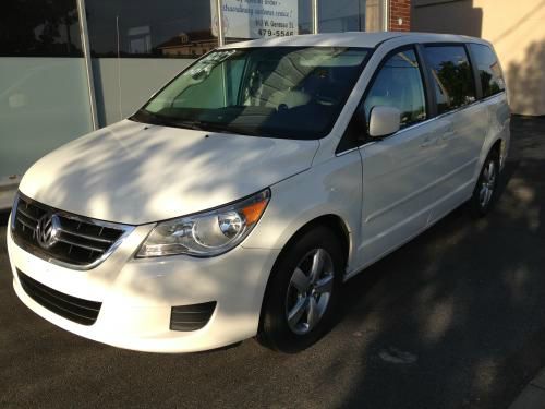 2009 Volkswagen Routan 4x4 SLE 5.7L V8