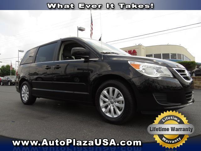 2012 Volkswagen Routan 4X4- SR5- Double Cab