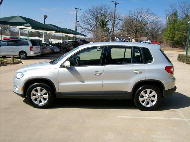 2009 Volkswagen Tiguan Unknown