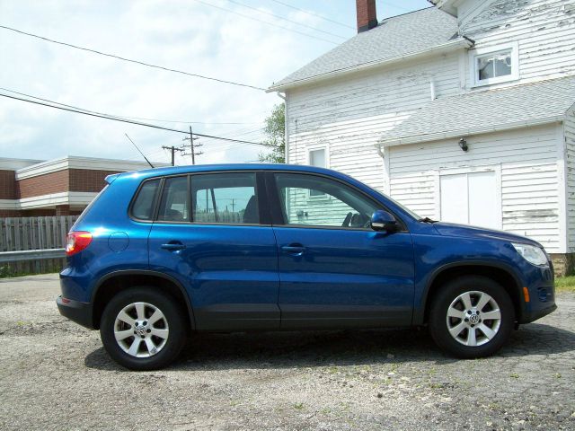 2009 Volkswagen Tiguan XR