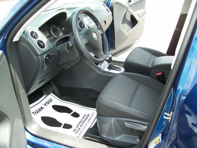 2009 Volkswagen Tiguan XR