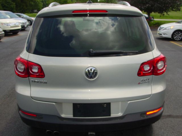 2009 Volkswagen Tiguan 5XT