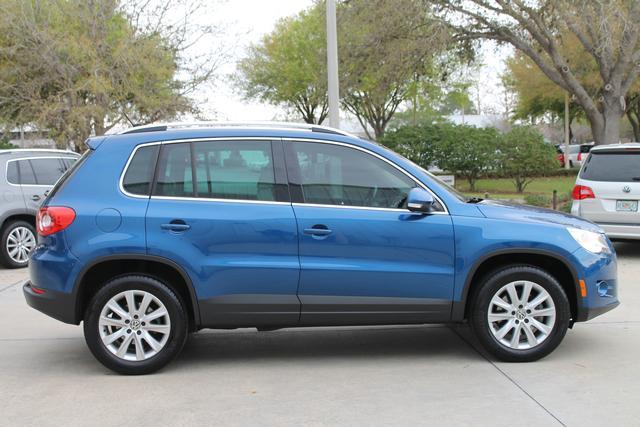 2009 Volkswagen Tiguan SE