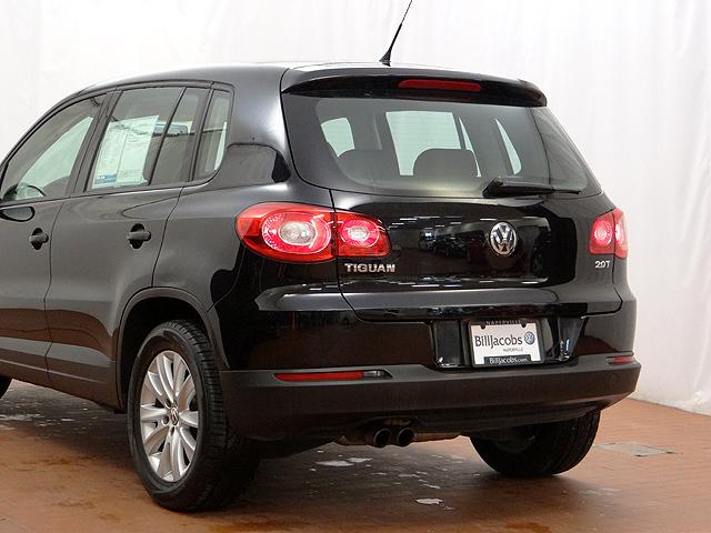 2009 Volkswagen Tiguan HD Club Cpe 155.5 WB C6P