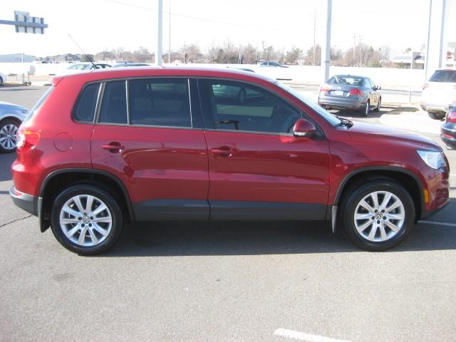 2009 Volkswagen Tiguan EX-L AWD