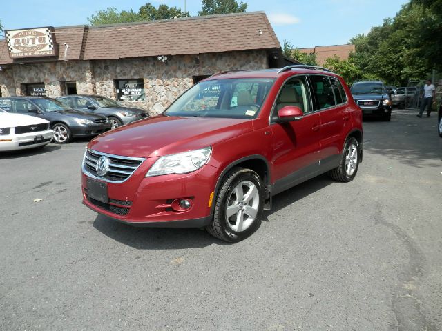 2010 Volkswagen Tiguan Malibu Convertible