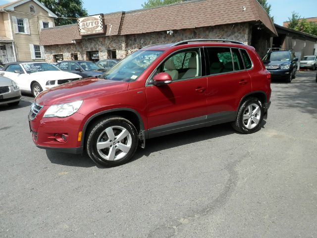 2010 Volkswagen Tiguan Malibu Convertible