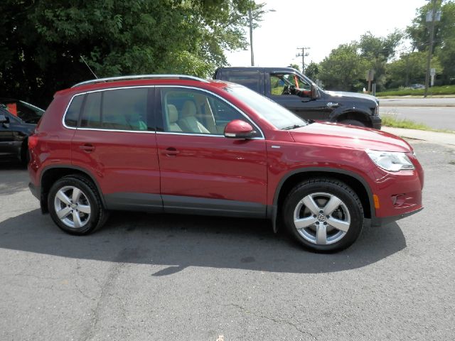 2010 Volkswagen Tiguan Malibu Convertible