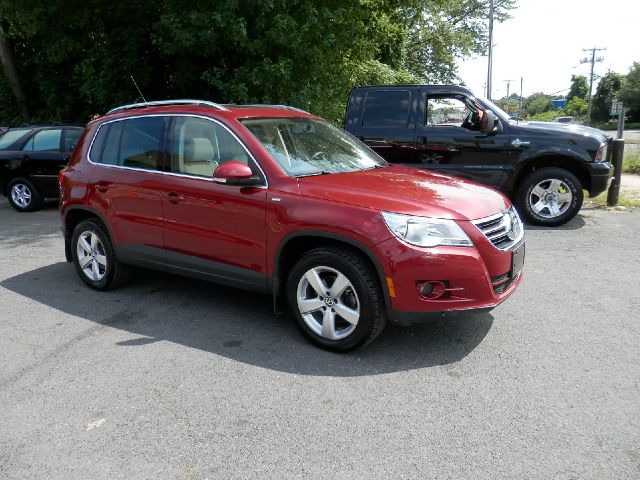 2010 Volkswagen Tiguan Malibu Convertible