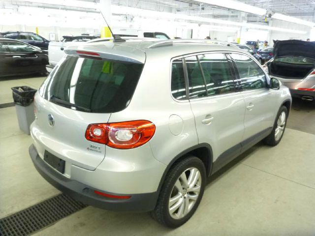 2010 Volkswagen Tiguan Outback 2.5 XT