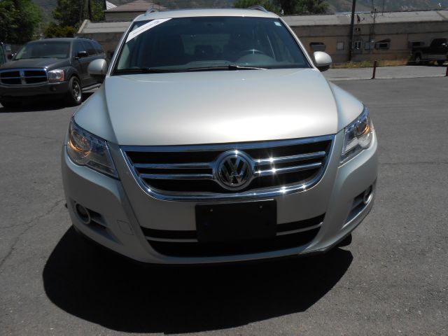 2010 Volkswagen Tiguan 1 Owner Leather Roof 5.3L