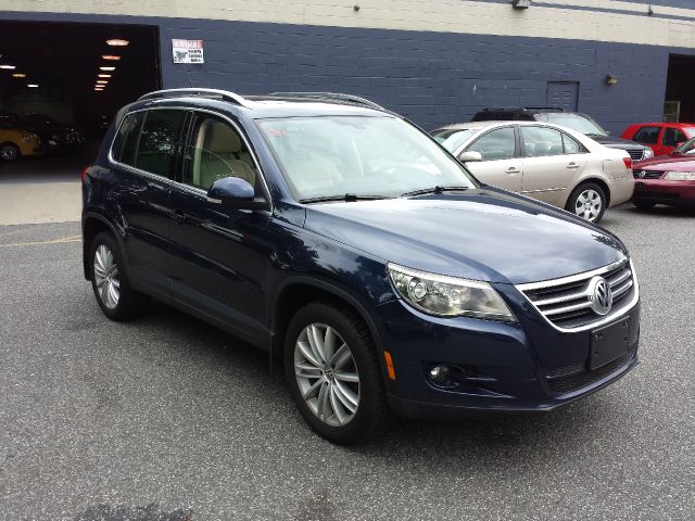 2011 Volkswagen Tiguan Malibu Convertible