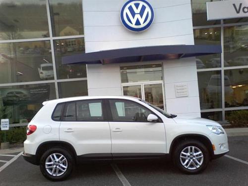 2011 Volkswagen Tiguan Malibu Convertible