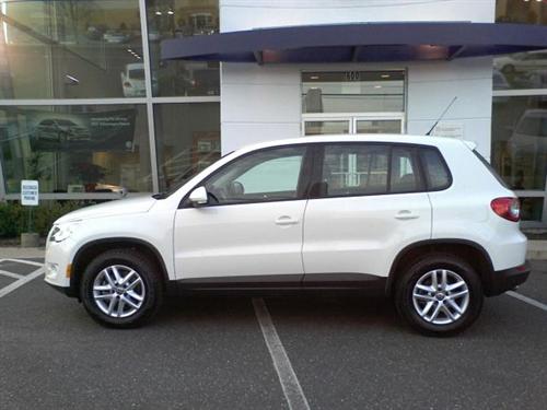 2011 Volkswagen Tiguan Malibu Convertible