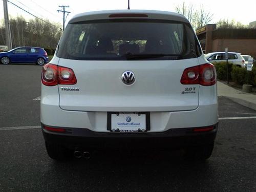 2011 Volkswagen Tiguan Malibu Convertible