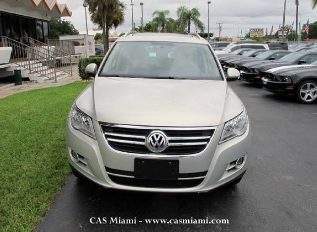 2011 Volkswagen Tiguan Malibu Convertible