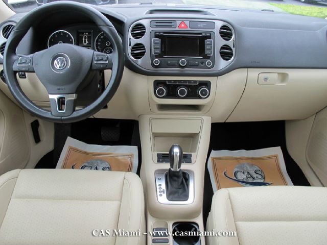 2011 Volkswagen Tiguan Malibu Convertible