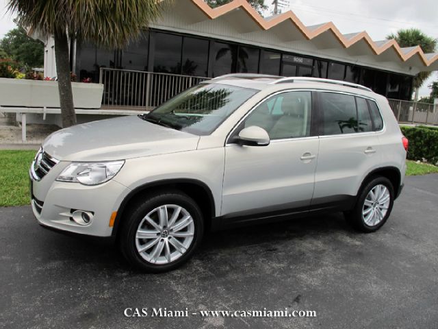 2011 Volkswagen Tiguan Malibu Convertible