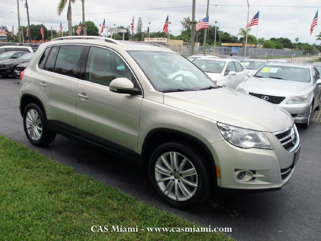 2011 Volkswagen Tiguan Malibu Convertible