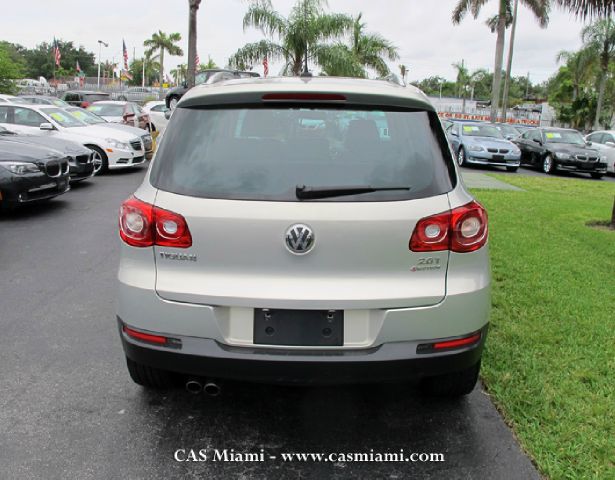 2011 Volkswagen Tiguan Malibu Convertible