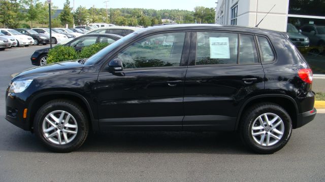 2011 Volkswagen Tiguan XR