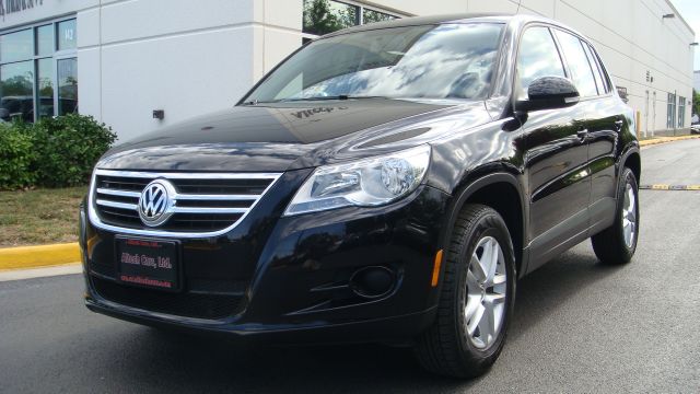 2011 Volkswagen Tiguan XR