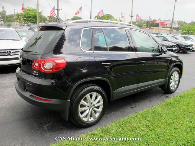 2011 Volkswagen Tiguan Malibu Convertible