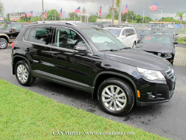 2011 Volkswagen Tiguan Malibu Convertible