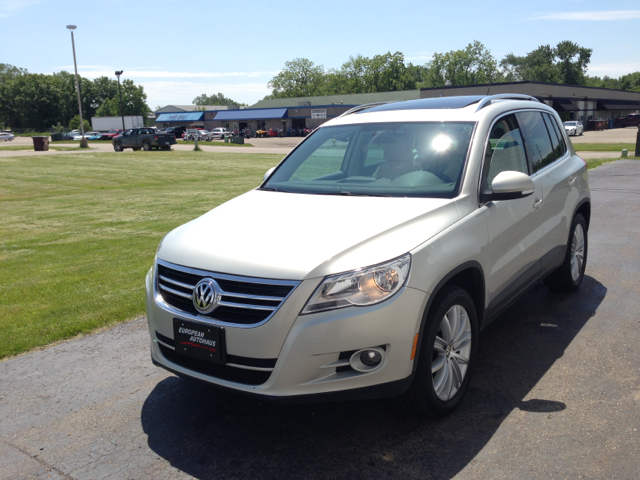 2011 Volkswagen Tiguan Malibu Convertible