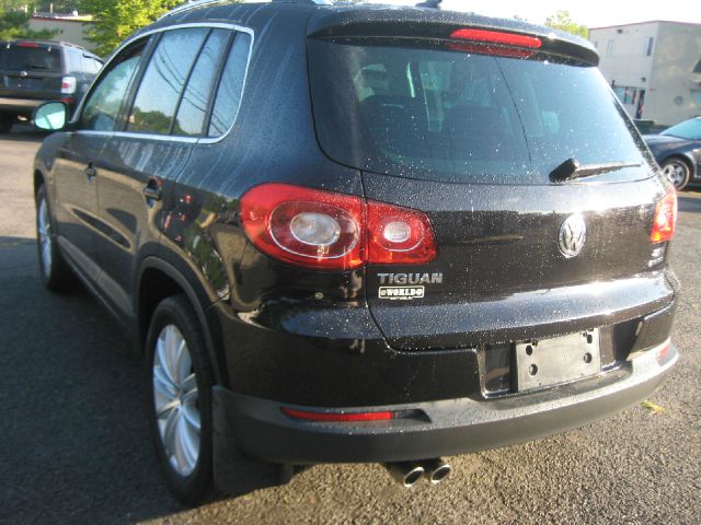 2011 Volkswagen Tiguan Extcab SLE