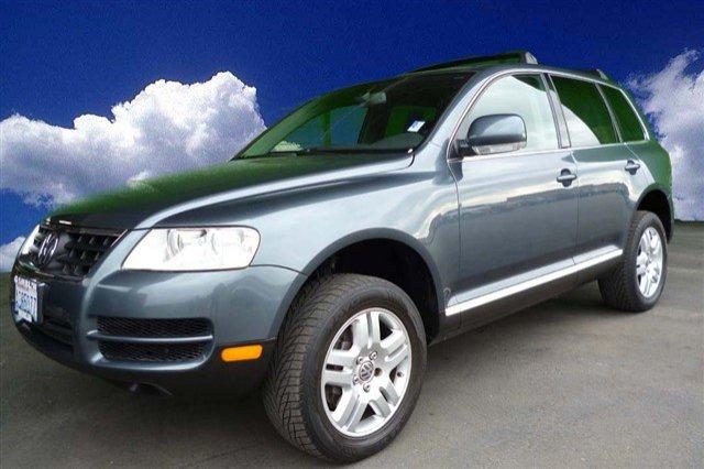 2004 Volkswagen Touareg Unknown