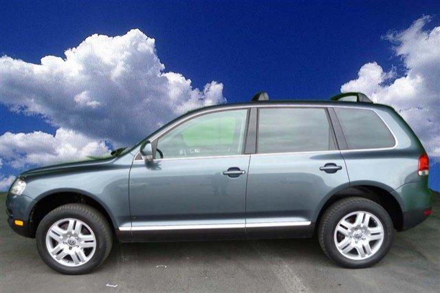 2004 Volkswagen Touareg Unknown