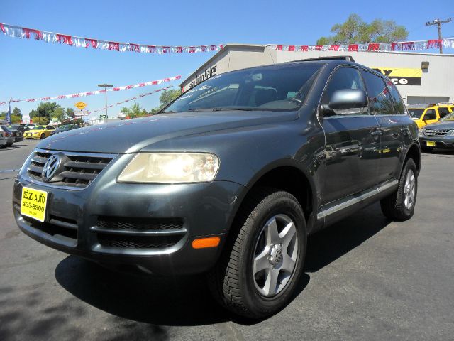 2004 Volkswagen Touareg Red Line