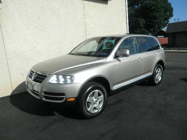 2004 Volkswagen Touareg Red Line