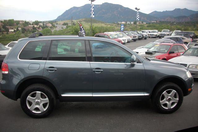 2004 Volkswagen Touareg Red Line