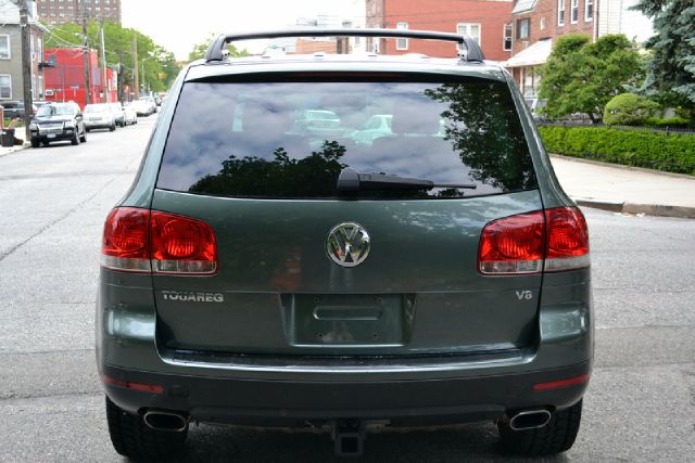 2004 Volkswagen Touareg SE-R