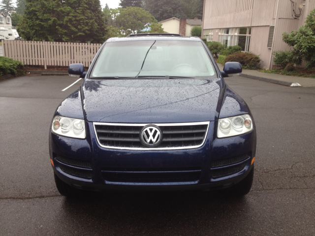 2004 Volkswagen Touareg Red Line