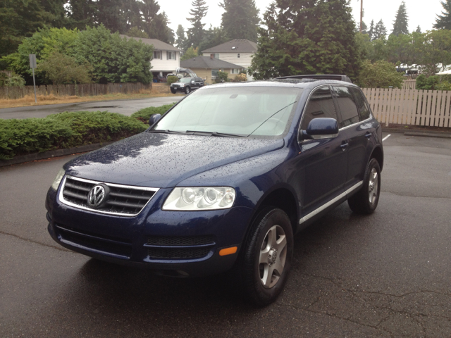 2004 Volkswagen Touareg Red Line