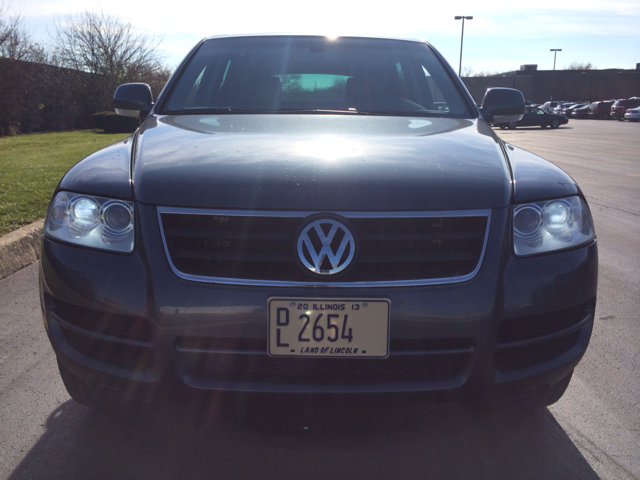 2004 Volkswagen Touareg Red Line