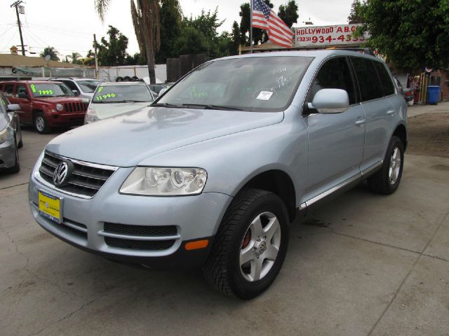 2004 Volkswagen Touareg Red Line